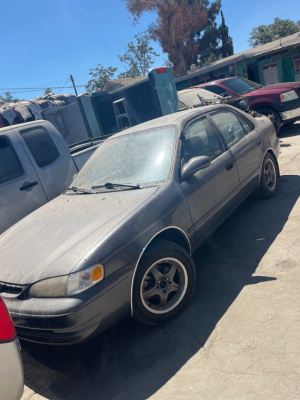 2000 Toyota Corolla